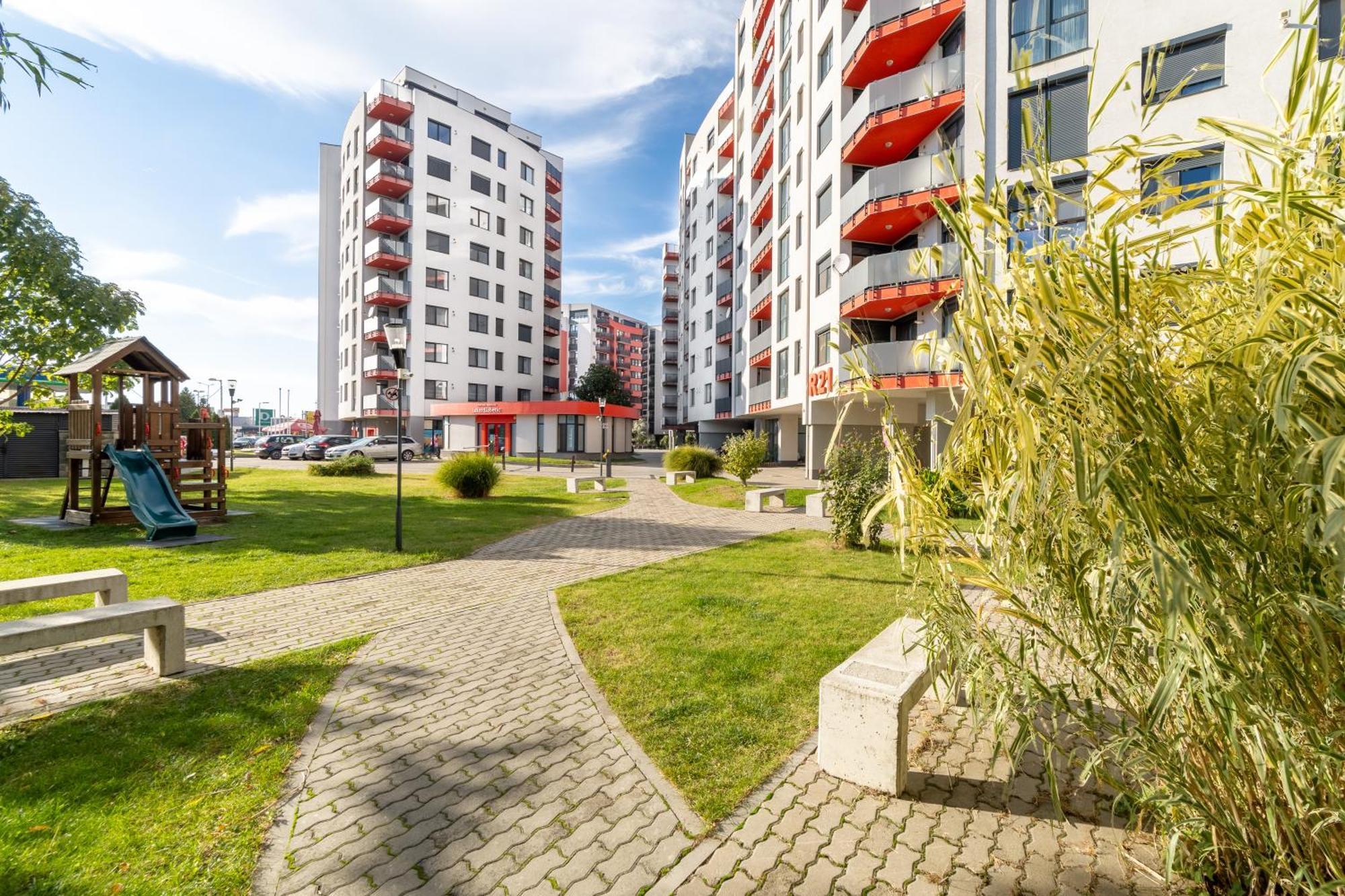 Ari Blue Apartment Ared In Kaufland Complex Arad Exterior photo